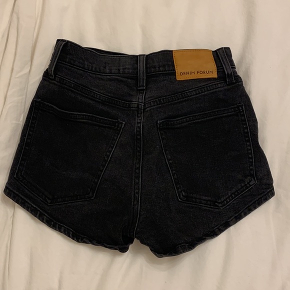 Aritzia Denim Forum Lola Clean Cheeky Short - Picture 2 of 4